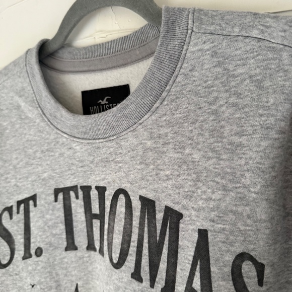 Hollister Oversized St. Thomas Graphic Crewneck Sweatshirt | Size XS - Picture 3 of 6